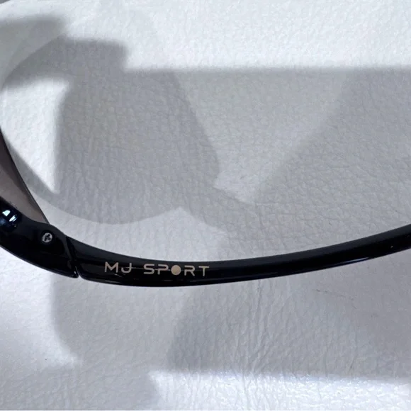 Maui Jim Ho'okipa 407 02 64 Men's Gloss Polarized Sunglasses - Black/Bronze - Picture 9 of 14